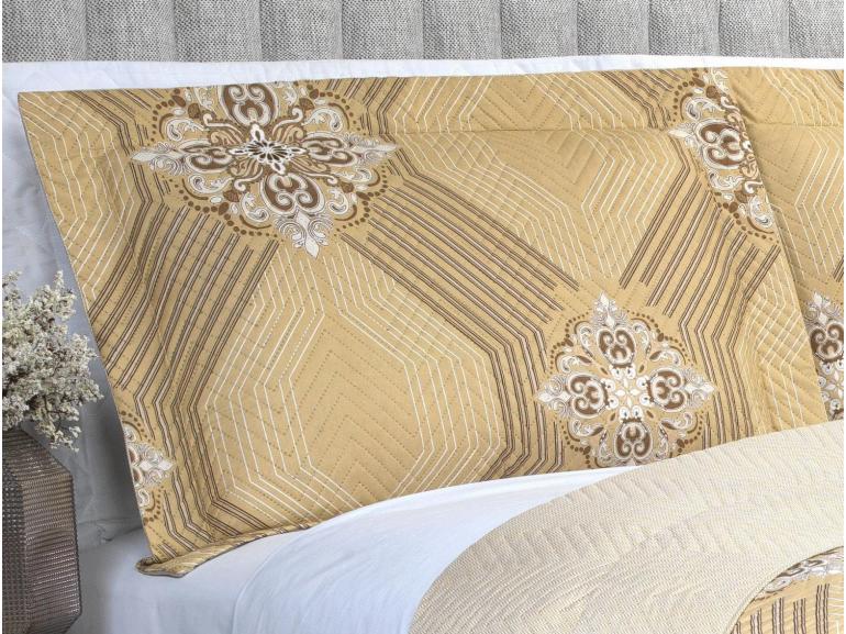 Kit: 1 Cobre-leito King Bouti de Microfibra Ultrasonic Estampada + 2 Porta-travesseiros - Alcazar Bege - Dui Design