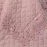 Kit: 1 Cobre-leito Queen + 2 Porta-travesseiros Microfibra Toque Acetinado com Bordado Ingls - Annecy Rosa Vintage - Dui Design