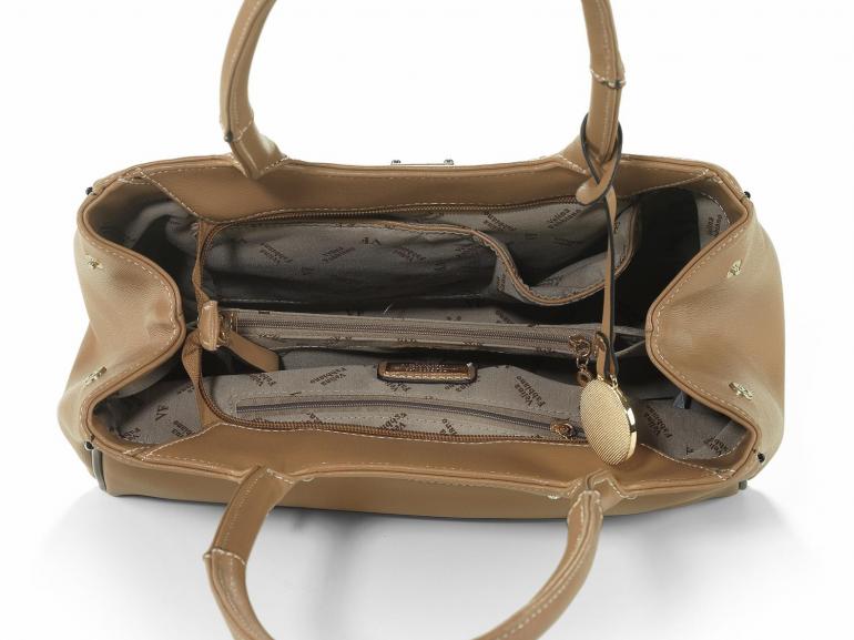 Bolsa - Bianca Castanho - Velina Fabbiano | Vida e Cor