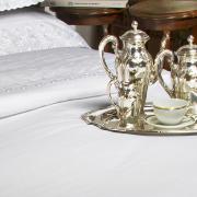 Jogo de Cama Queen Percal 200 fios 100% Algodo com Bordado Ingls - Blanca - Dui Design