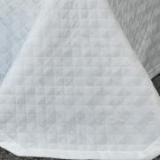 Kit: 1 Cobre-leito King + 2 porta-travesseiros Cetim 300 fios 100% Algodo - Caiena Branco - Dui Design
