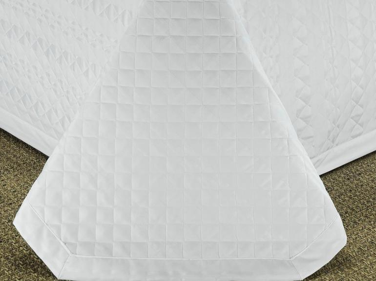 Kit: 1 Cobre-leito King + 2 porta-travesseiros Cetim 500 fios 100% Algodo - Chesty Branco - Dui Design