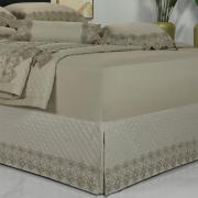 Saia para cama Box Matelassada com Bordado Inglês Queen - Classic Bege - Dui Design