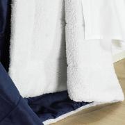 Kit: 1 Edredom Queen Plush e Pele de Carneiro + 2 Porta-travesseiros - Plush Sherpa Azul Marinho - Dui Design