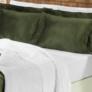 Kit: 1 Edredom King Plush e Pele de Carneiro + 2 Porta-travesseiros - Plush Sherpa Verde Cipreste - Dui Design