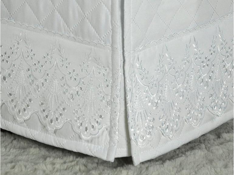 Saia para cama Box Matelassada com Bordado Inglês King - Elegance Branco - Dui Design