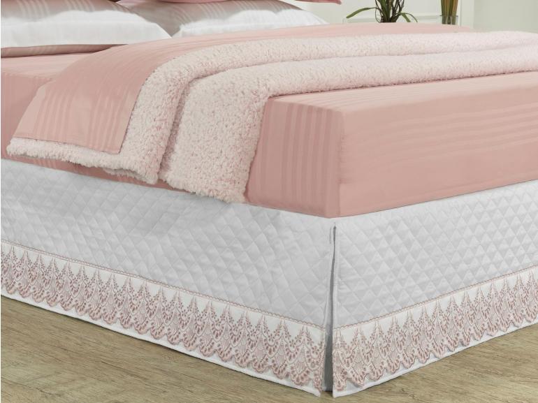 Saia para cama Box Matelassada com Bordado Ingls King - Elegance Branco e Rosa Velho - Dui Design