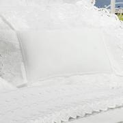Kit: 1 Cobre-leito King + 2 porta-travesseiros Cetim de Algodo 300 fios com Bordado Ingls - Elizabeth Branco - Dui Design