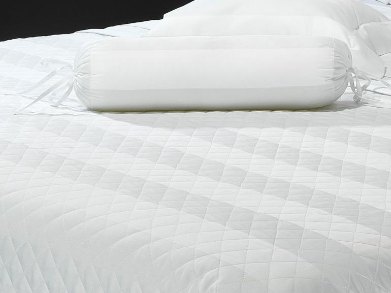 Kit: 1 Cobre-leito Casal + 2 porta-travesseiros Cetim 300 fios 100% Algodo - Galaxy Branco - Dui Design