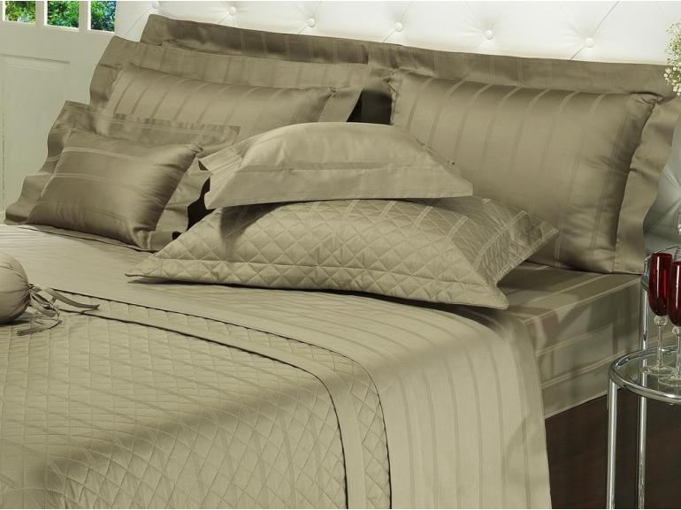 Kit: 1 Cobre-leito King + 2 porta-travesseiros Cetim 300 fios 100% Algodo - Genebra Stone - Dui Design