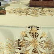 Toalha de Mesa com Bordado Richelieu Redonda 175cm - Godiva Bege - Dui Design