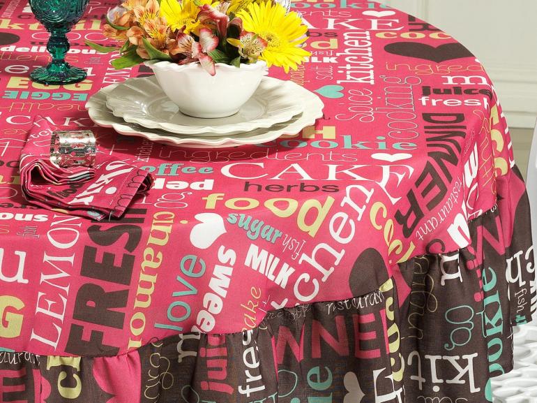 Toalha de Mesa com Barra Aplicada Redonda 220cm - Kitchen Pink - Dui Design
