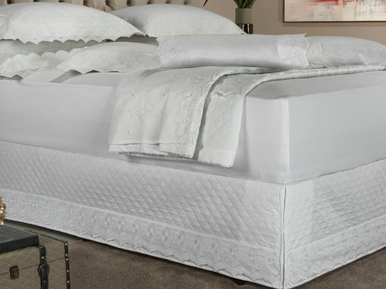 Saia para cama Box Matelassada com Bordado Inglês Queen - Lucerna Branco - Dui Design