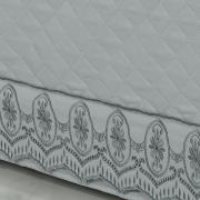 Saia para cama Box Matelassada com Bordado Inglês King - Lucerna Cinza - Dui Design