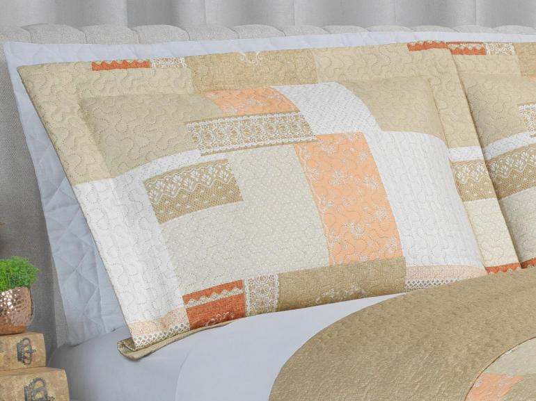 Kit: 1 Cobre-leito King Bouti de Microfibra Ultrasonic Estampada + 2 Porta-travesseiros - Luiza Marfim - Dui Design