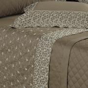 Kit: 1 Cobre-leito Casal + 2 porta-travesseiros Cetim de Algodo 300 fios com Bordado Ingls - Madame Stone - Dui Design