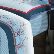 Kit: 1 Cobre-leito Queen + 2 Porta-travesseiros Percal 180 fios 100% Algodo - Misaki Azul - Dui Design