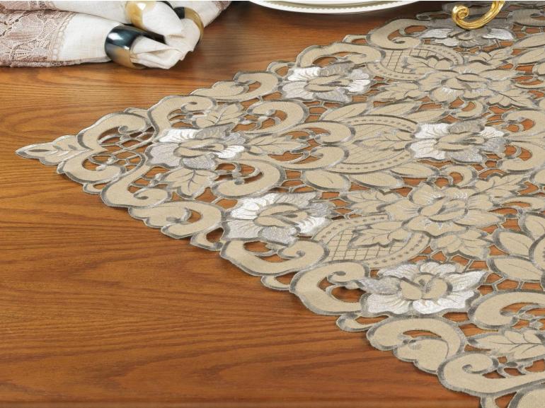 Centro de Mesa Quadrado com Bordado Richelieu 85x85cm - Monalisa Bege - Dui Design