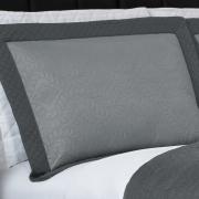 Kit: 1 Cobre-leito Queen Bouti de Microfibra Ultrasonic  + 2 Porta-travesseiros - Nature cinza - Dui Design