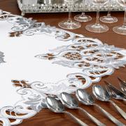 Centro de Mesa Quadrado com Bordado Richelieu 85x85cm - Orion Natural - Dui Design