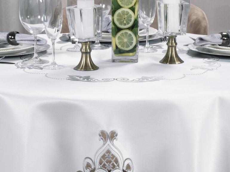 Toalha de Mesa com Bordado Richelieu Redonda 175cm - Orion Natural - Dui Design