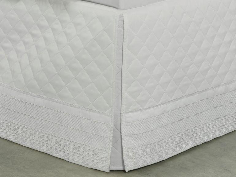 Saia para cama Box Matelassada com Bordado Inglês Solteiro - Passini Branco - Dui Design