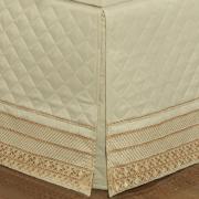 Saia para cama Box Matelassada com Bordado Inglês King - Passini Marfim - Dui Design