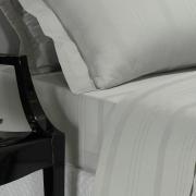 Kit: 1 Cobre-leito Solteiro + 1 porta-travesseiro Cetim 300 fios - Santorini Cinza Prata - Dui Design