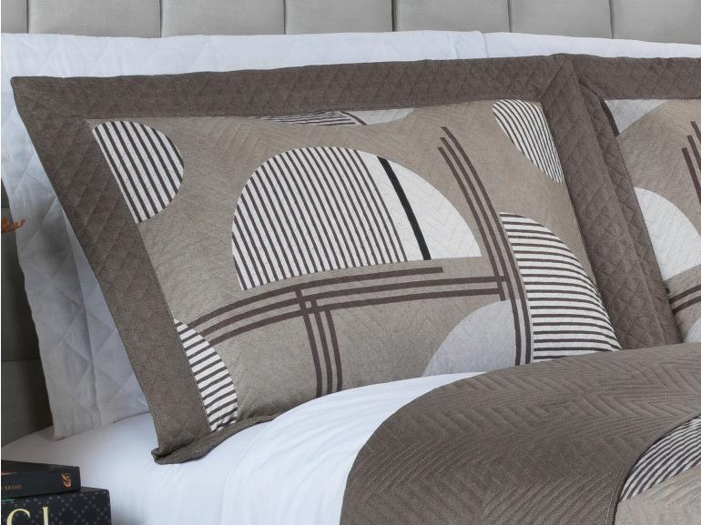 Kit: 1 Cobre-leito Casal Bouti de Microfibra Ultrasonic Estampada + 2 Porta-travesseiros - Seatle Taupe - Dui Design