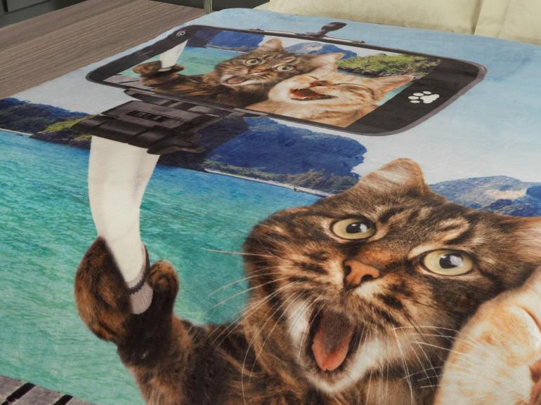Cobertor Avulso Solteiro Flanelado com Estampa Digital 300 gramas/m - Selfie Cats - Dui Design