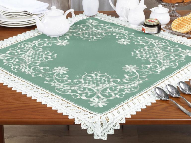 Centro de Mesa Quadrado com Bordado Richelieu 85x85cm - Sofia Verde - Dui Design