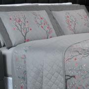 Kit: 1 Cobre-leito Queen + 2 porta-travesseiros Cetim 300 fios - Sonique Cinza - Dui Design