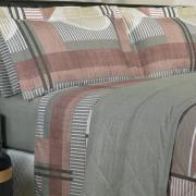 Kit: 1 Cobre-leito King + 2 Porta-travesseiros Percal 200 fios - Toronto Noz Moscada - Dui Design