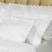 Kit: 1 Cobre-leito Casal + 2 porta-travesseiros Percal 200 fios com Bordado Ingls - Toscana Branco - Dui Design