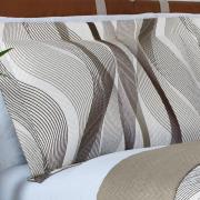 Kit: 1 Cobre-leito Queen Bouti de Microfibra Ultrasonic Estampada + 2 Porta-travesseiros - Twister Taupe - Dui Design