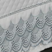 Saia para cama Box Matelassada com Bordado Ingls Casal - Veneto Branco e Azul - Dui Design