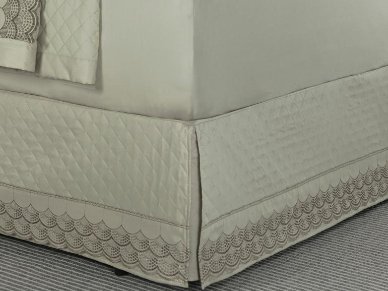 Saia para cama Box Matelassada com Bordado Inglês Queen - Veneto Castanho - Dui Design